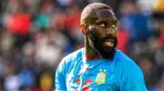 Un club grec entre dans la course pour Arthur Masuaku