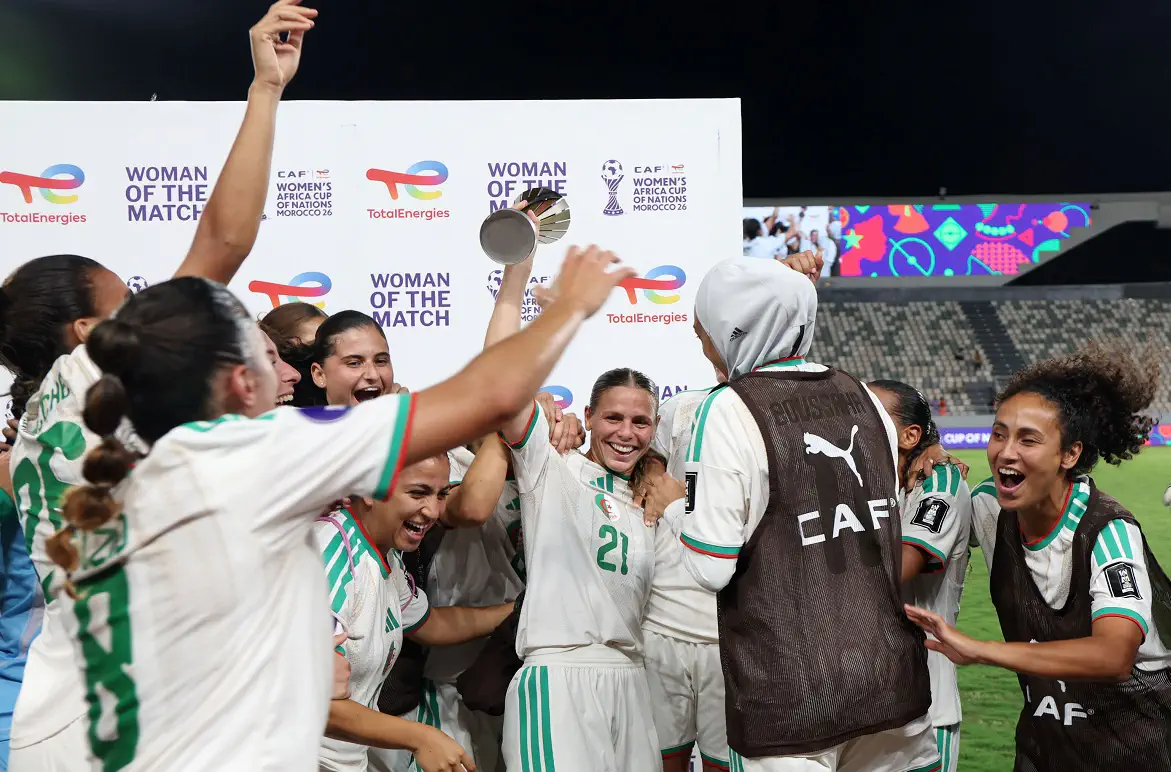 منتخب الجزائر النسوي لكرة القدم