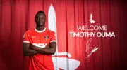 Timothy Ouma s'engage avec Charlton Athletic