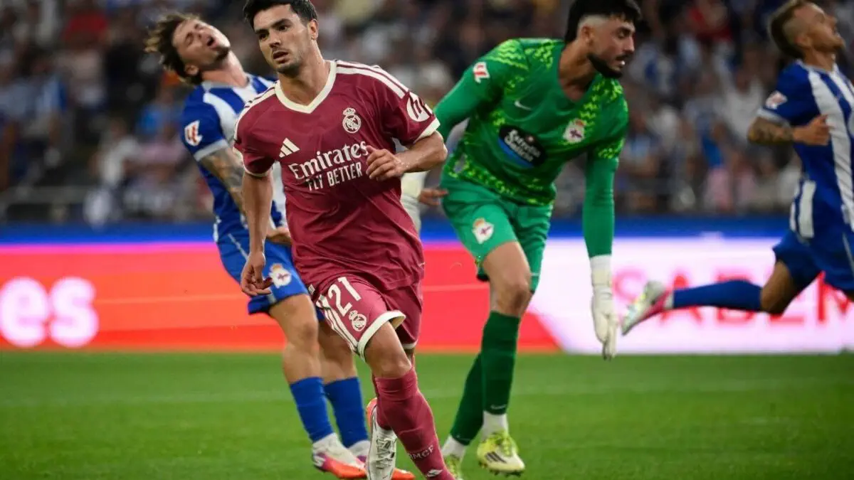 Real Madrid : l'incroyable but de Brahim Diaz contre Deportivo de la Corogne