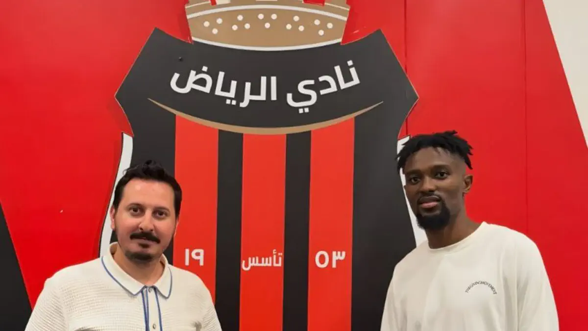 الدوري السعودي للمحترفين: برنارد منساه يسجل ويصنع في ظهوره الأول مع الرياض