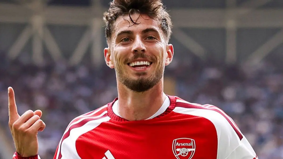 Community Shield: Arsenal lead Manchester City at halftime