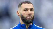 مأزق التعويض: كيف يعطل كريم بنزيما انتقال الهلال إلى أولي واتكينز