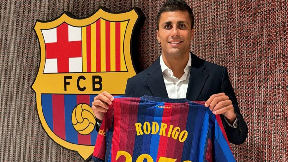 FC Barcelone : José Mourinho envoie un tacle à Rodri