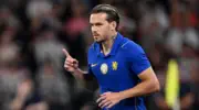 Chelsea reject Leeds' initial offer for Mykhailo Mudryk!