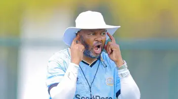 Manqoba Mngqithi's Yanga move top after thumping win 