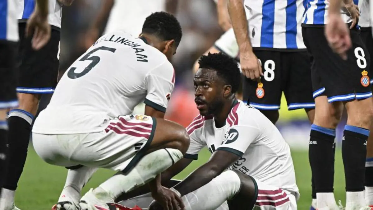 Real Madrid : José Mourinho vole au secours de Vinicius 