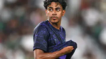 FC Barcelone : la frustration de Lamine Yamal après son remplacement ! (Vidéo)