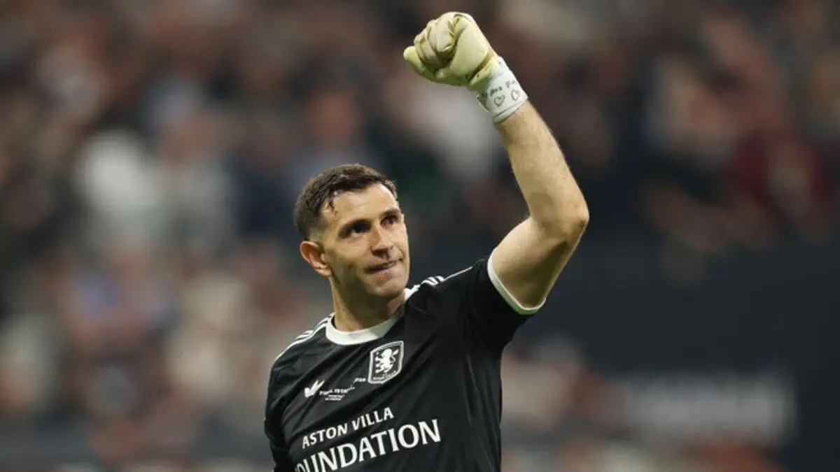 Chelsea obtient l’accord d’Emiliano Martínez