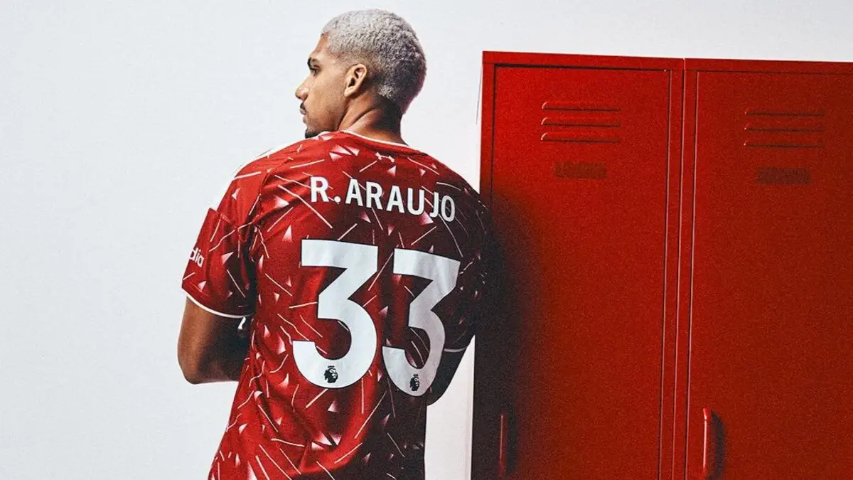 Liverpool : l'avis très clair de Ronald Araújo sur la Premier League