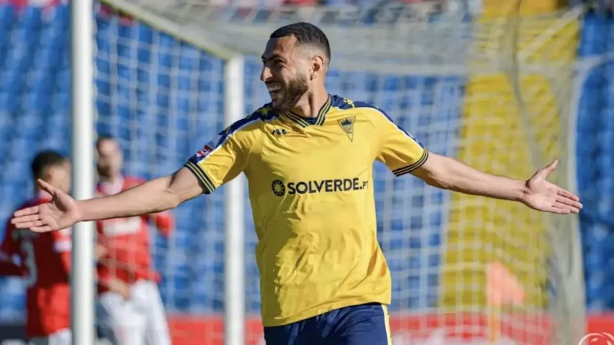 Mercato : Yanis Begraoui se rapproche de la Lazio