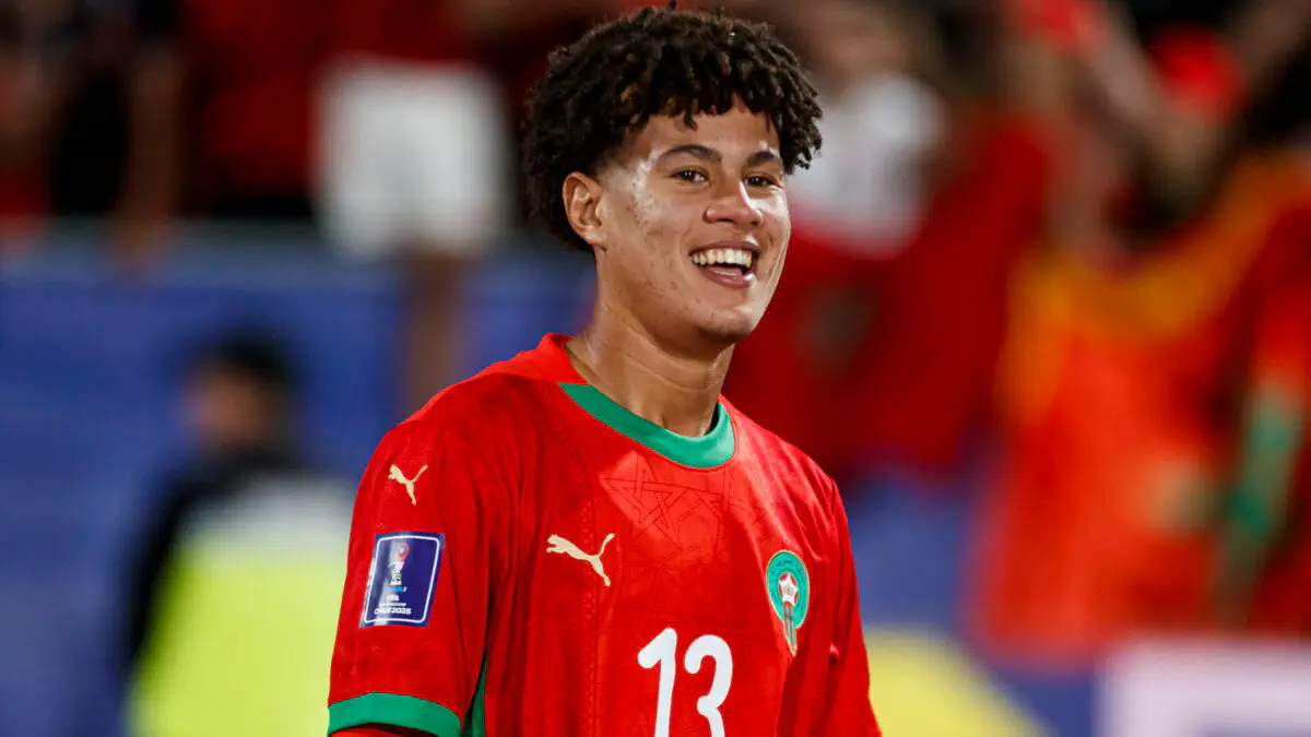 قبل طه مجني.. ماذا قدم نجوم المغرب مع كريستال بالاس؟