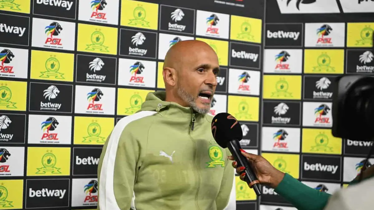 Miguel Cardoso weighs in on early Betway Premiership title race 