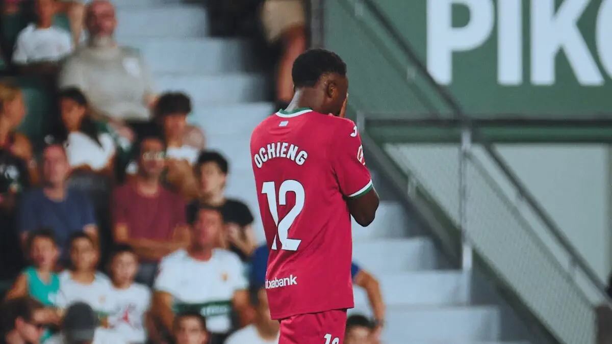 Real Sociedad : Job Ochieng marque, délivre deux passes et s’offre un record contre Elche
