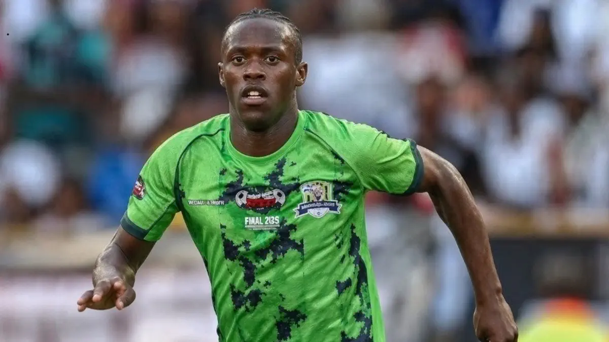 Officiel : Bheki Mabuza fait son retour à Orlando Pirates