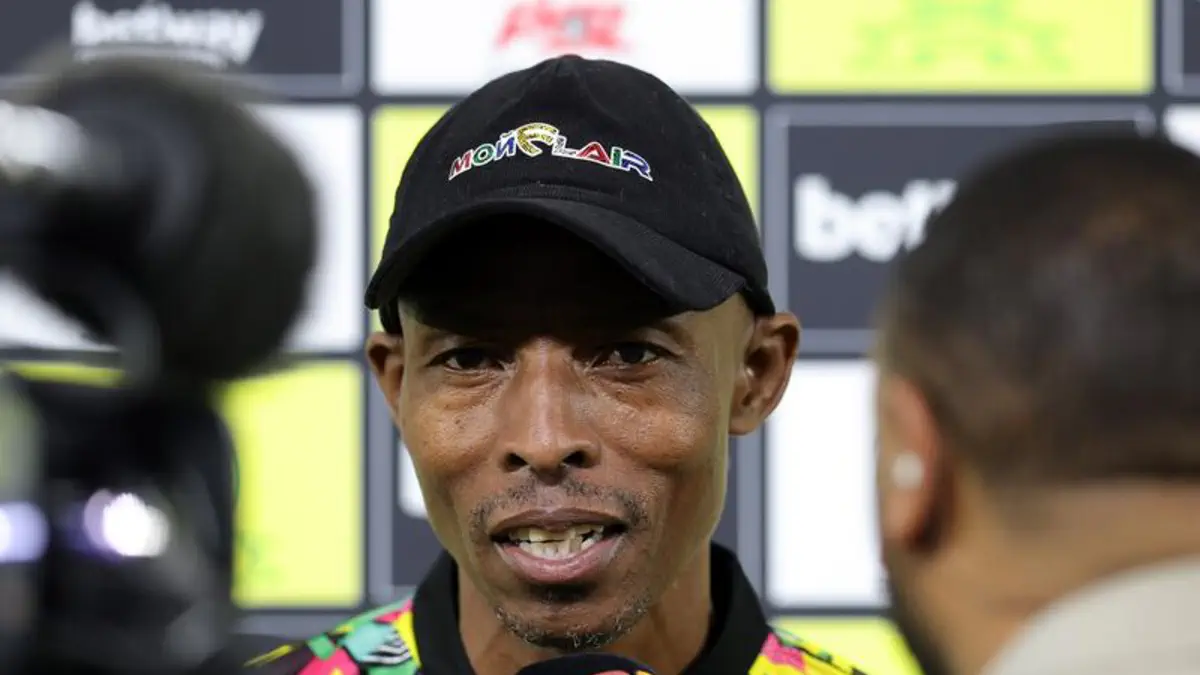 BREAKING: PSL coach bites the dust 