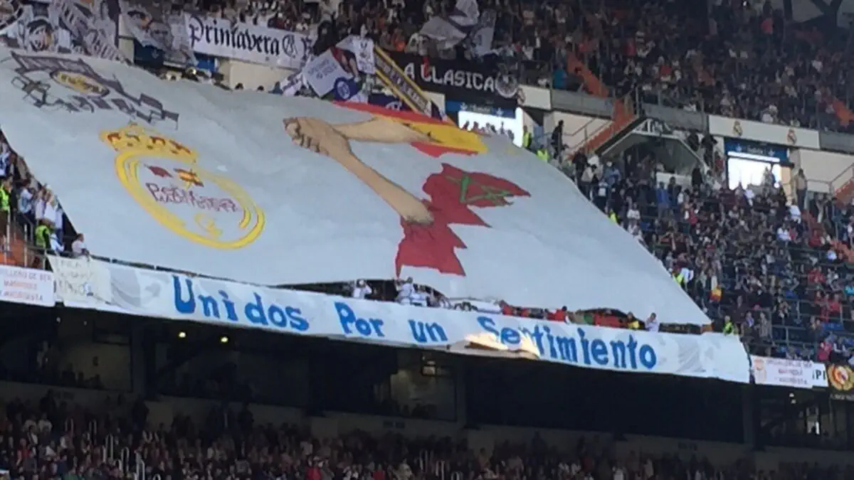 Ligue des Champions : des gestes racistes dénoncés dans le parcage visiteurs lors du Barça-Feyenoord
