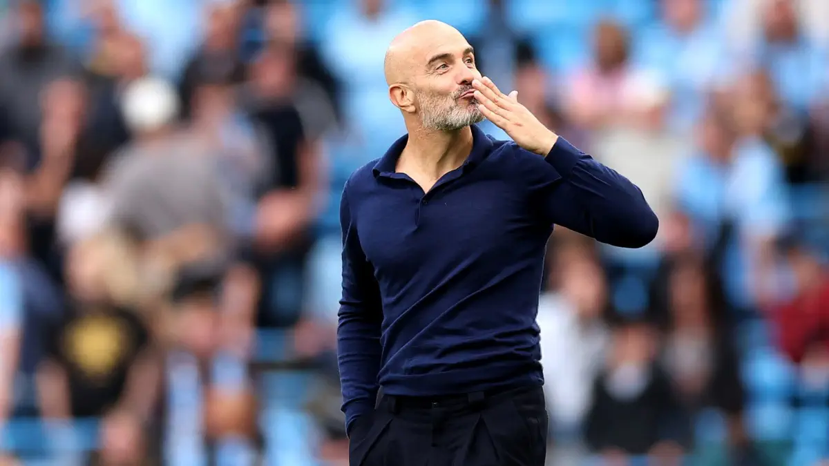 Enzo Maresca speaks about Manchester City legends with great admiration! 