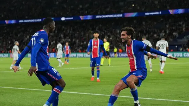 PSG : Ousmane Dembélé encense Ferran Torres