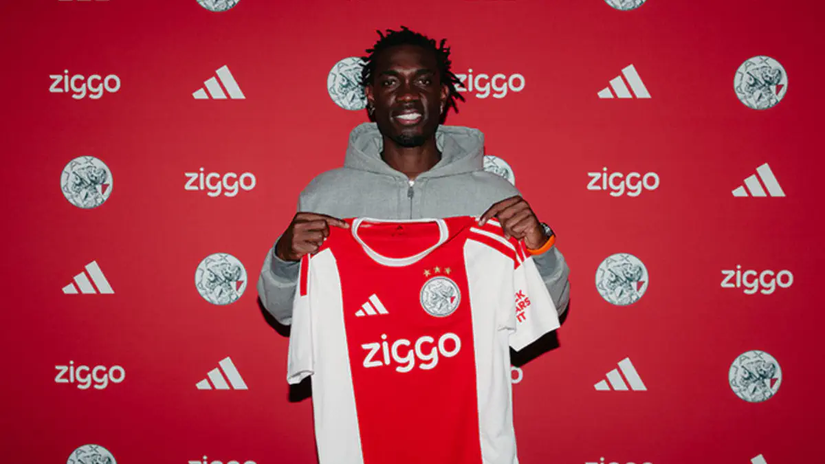Ajax officialise Yves Bissouma