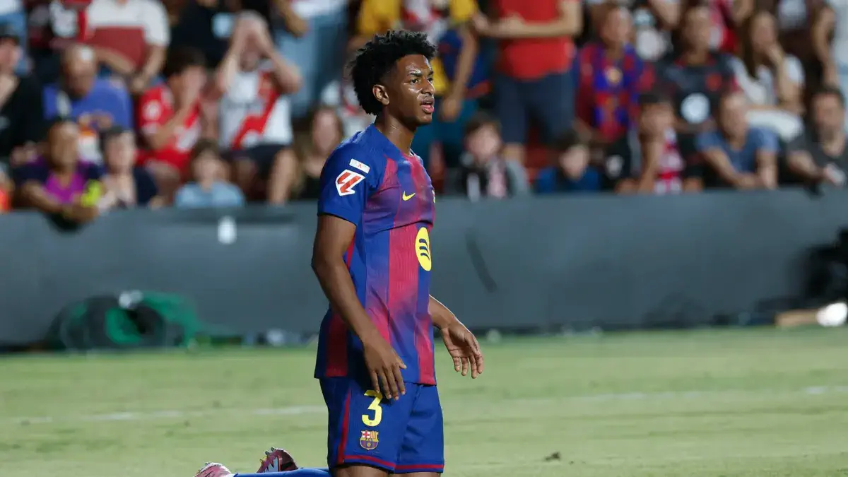 برشلونة: هانسي فليك يؤكد إحباط أليخاندرو بالدي