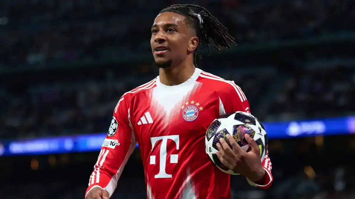 Bayern Munich: Neymar gives Michael Olise a gift after his hat-trick