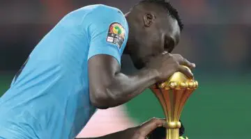 " شعرت بأنني أديت واجبي ".. إدوارد ميندي يكشف سبب اعتزاله الدولي