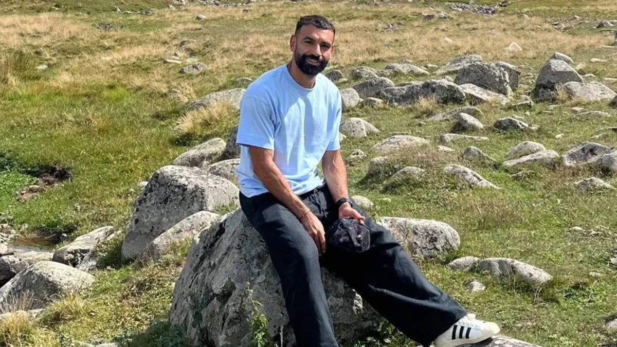 من صخرة جبلية إلى القصر الرئاسي: هوس محمد صلاح يجتاح تركيا