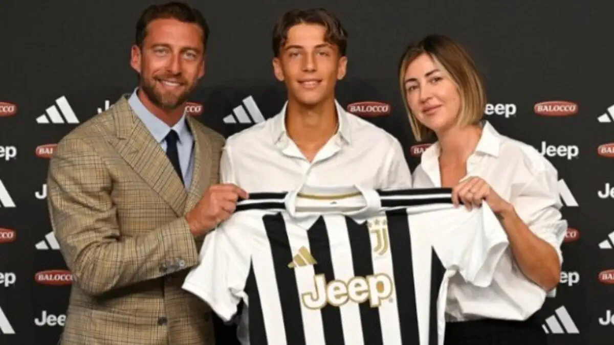 Davide Marchisio signe le premier contrat professionnel de sa carrière avec la Juventus, jusqu’en 2028