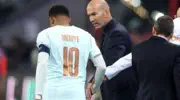 La blessure de Mbappé éclipse les débuts de Zidane