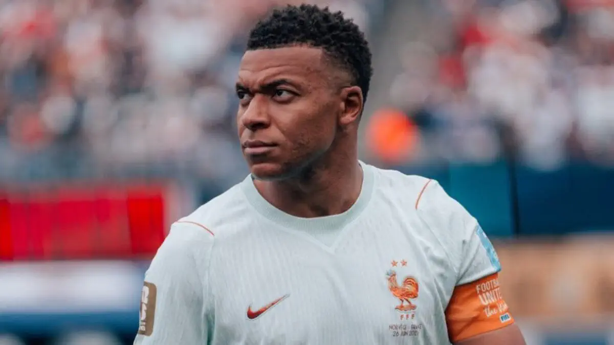 Belgique : Mark van Bommel regrette l'absence de Kylian Mbappé