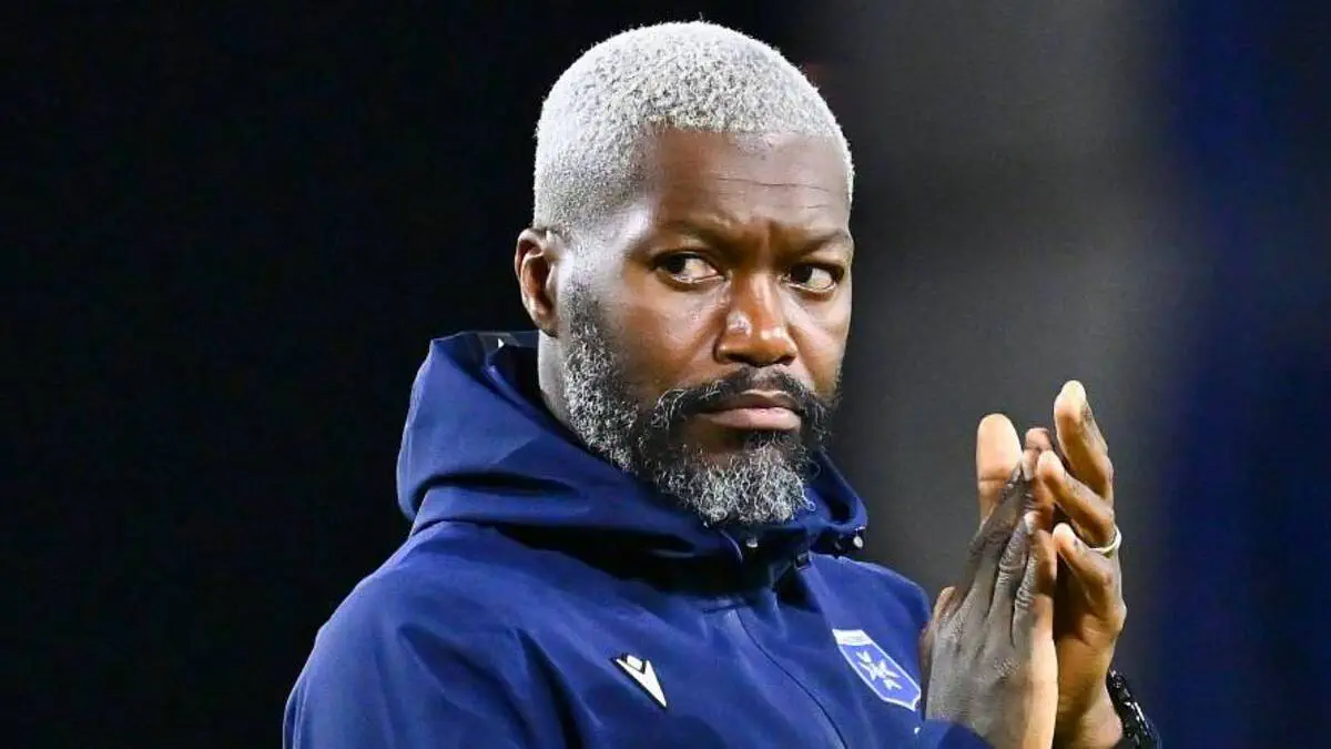 « Ayons une vraie rencontre » : Djibril Cissé lance un défi direct à Wayne Rooney et Mike Dean