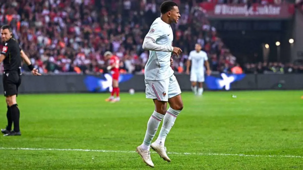De Nike à On : les débuts de la chaussure prototype de Mbappé se terminent dans une salle médicale à Madrid