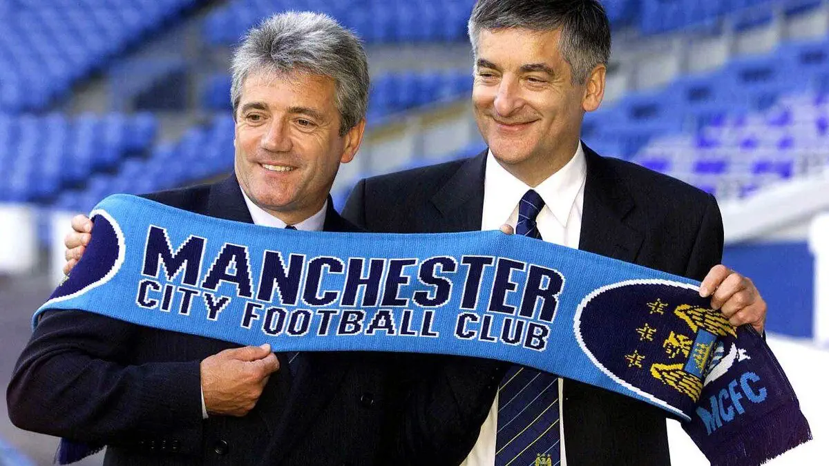 Manchester City : l'ancien président David Bernstein voit le club relégué