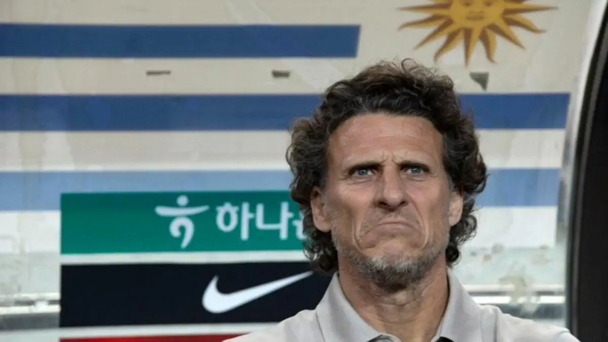 Uruguay : première victoire pour Diego Forlán comme sélectionneur