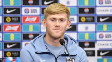 Despite the contract extension, Manchester United believe they can sign Lewis Hall 