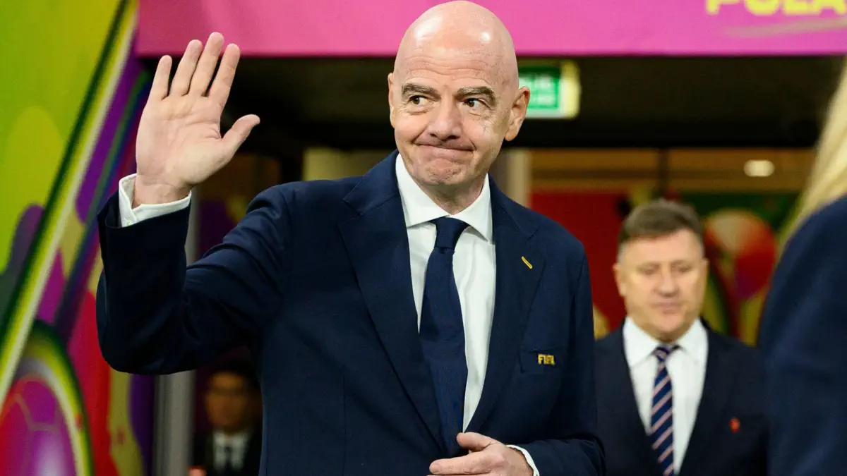 La Fédération suisse de football retire son soutien à Gianni Infantino !