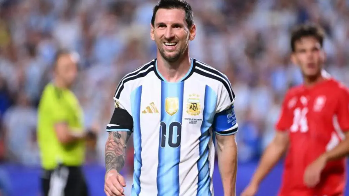 Lionel Messi buys a Spanish club! (Official)