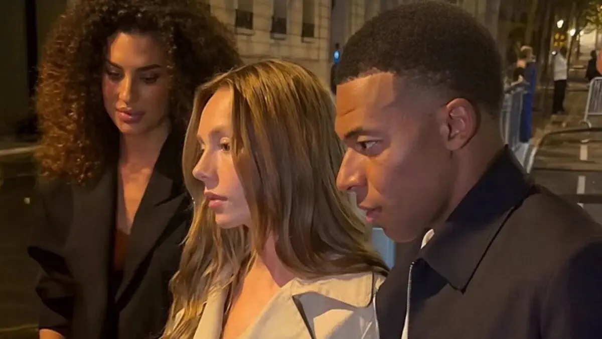 Le microscope madrilène : le séjour autorisé de Mbappé à Paris déclenche la colère des supporters