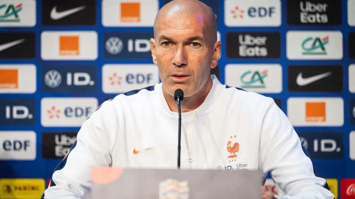 France: Zidane defends Dembélé