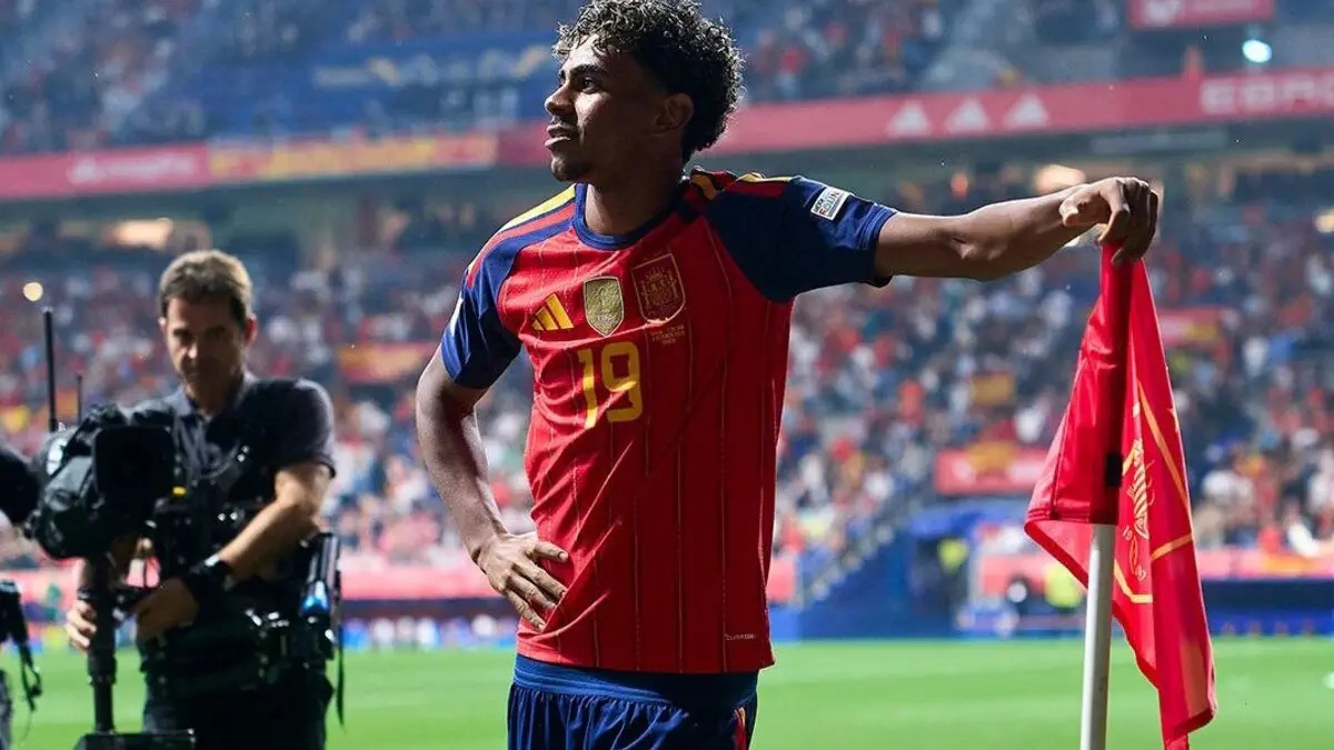Esapgne : "Lamine Yamal devient une légende absolue du football", Luis de la Fuente