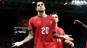 La performance de João Cancelo pousse Hansi Flick à repenser le poste d’arrière gauche !