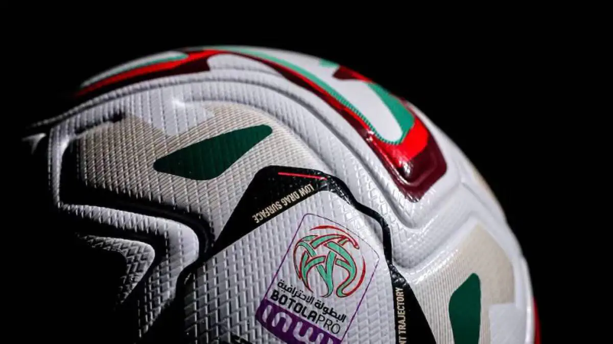Des millions de dettes : la crise contractuelle qui pousse les clubs marocains vers des sanctions de la FIFA