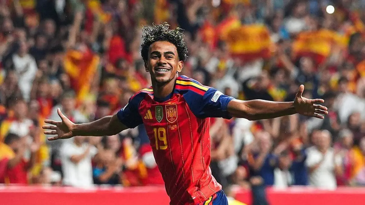 Ballon d'Or 2026: Cyril Hanouna names Lamine Yamal as winner