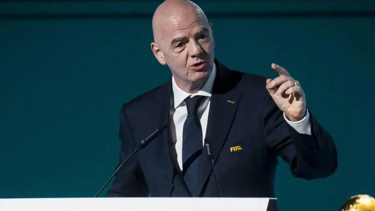 FIFA : l'UEFA exige encore le départ de Gianni Infantino