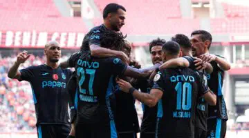 Trabzonspor : Franculino Djú, Mohamed Salah et Chibuike Nwaiwu à la fête contre Samsunspor