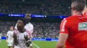 ريال مدريد: فينيسيوس جونيور مهدد بالغياب عن الكلاسيكو بعد طرده