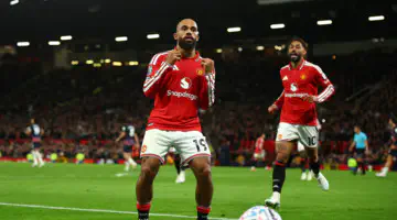 Manchester United 1 - 1 Tottenham : les Red Devils laissent filer deux points