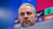 Barcelona: Hansi Flick admits to a player who does not fully deserve his rights!