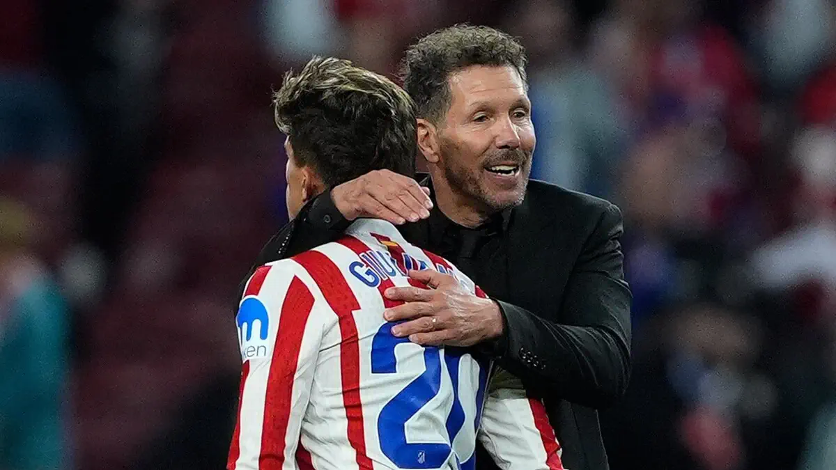 Trois clubs anglais s'intéressent à Simeone